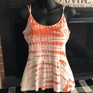 Guess tank top size small.